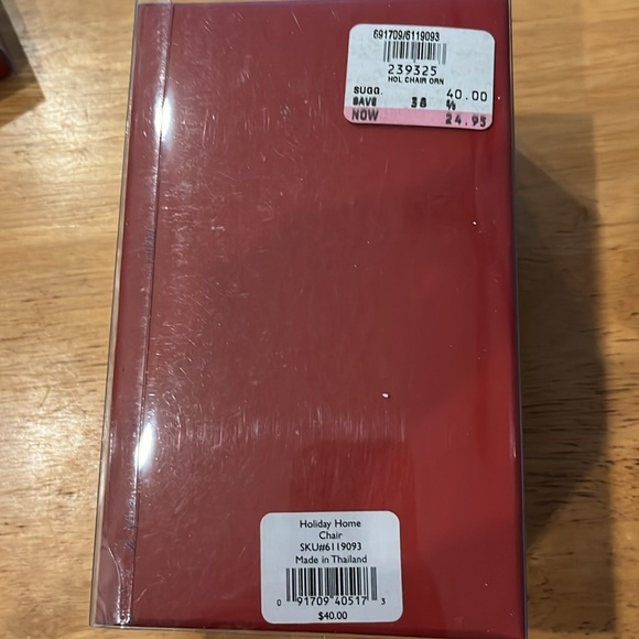 Lenox Holiday Home Chair - Picture 3 of 3